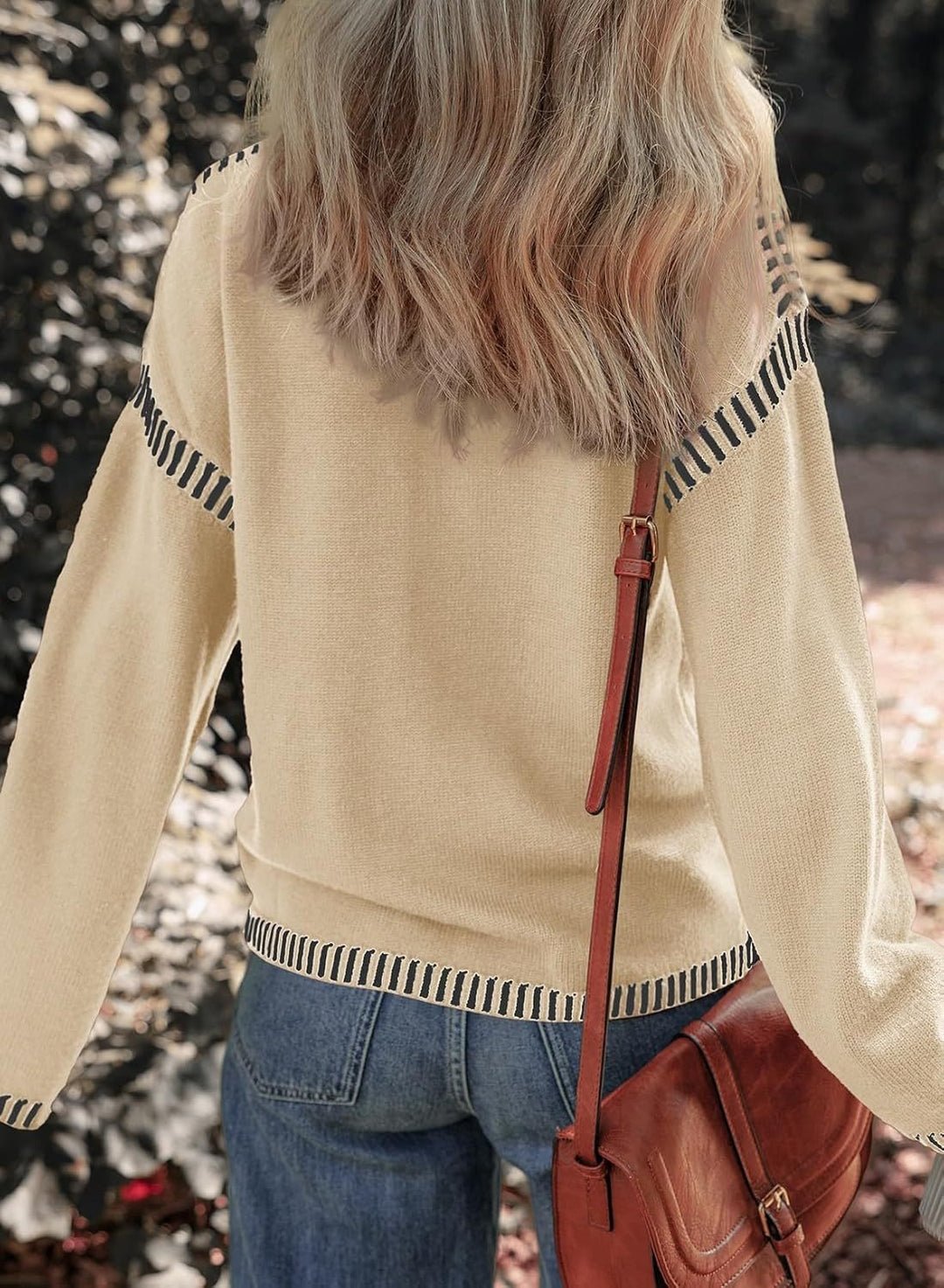 MAYA - Chic Contrast Sweater