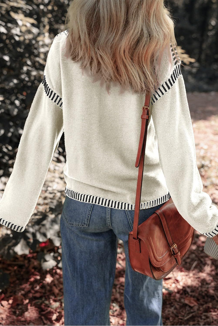 MAYA - Chic Contrast Sweater