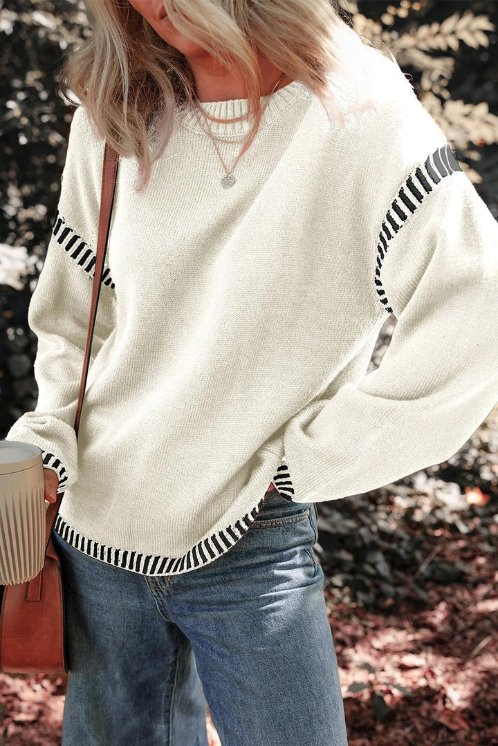 MAYA - Chic Contrast Sweater