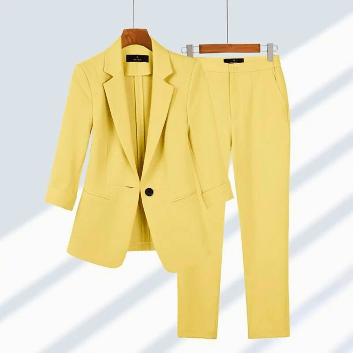 VELORA - Elegant Tailored Suit Set