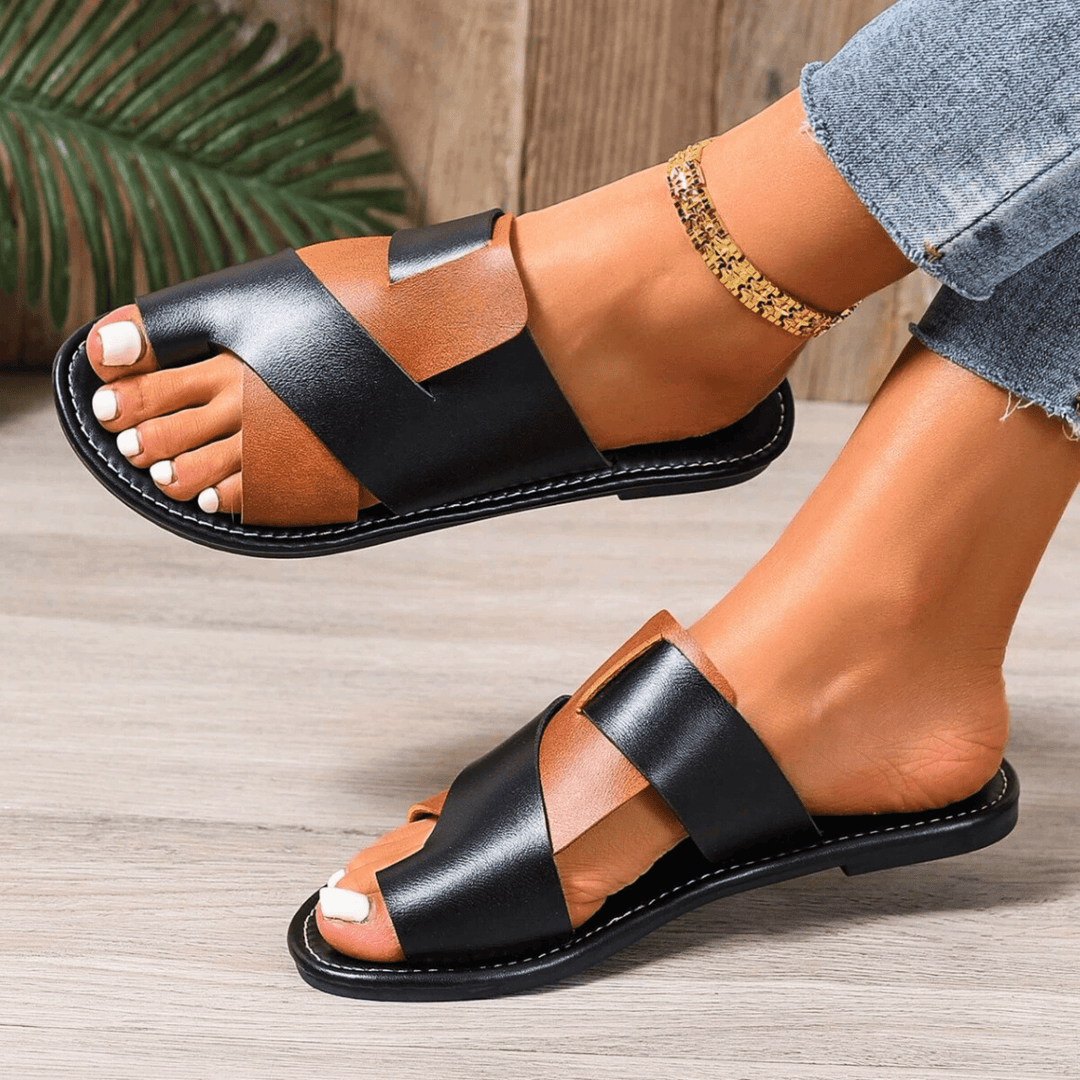 LIA – Two - Tone Comfort Slippers