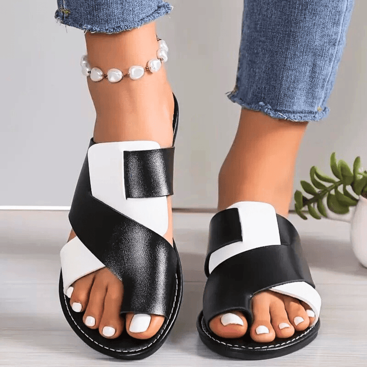 LIA – Two - Tone Comfort Slippers
