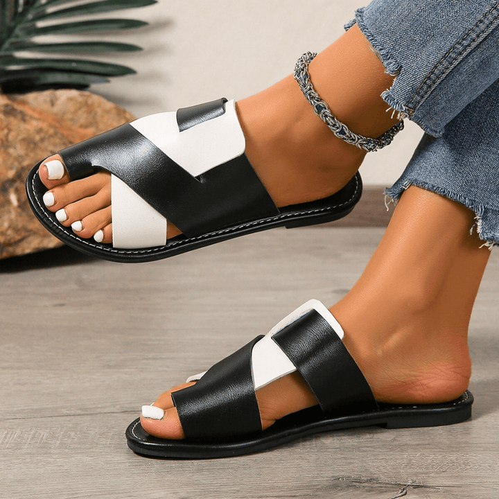LIA – Two - Tone Comfort Slippers