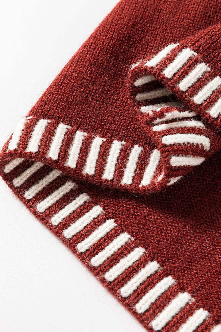 MAYA - Chic Contrast Sweater